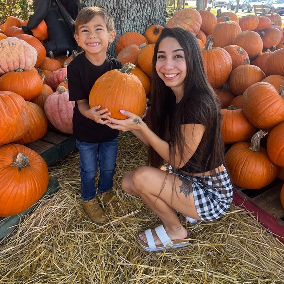 Meet your Posher, Savannah - Picture 1 of 1